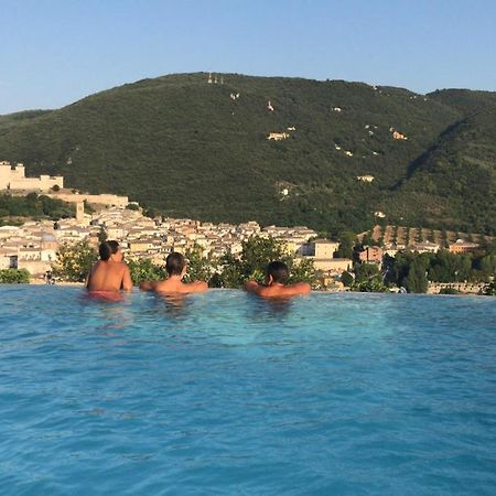 Agriturismo Collerisana Сполето Екстериор снимка