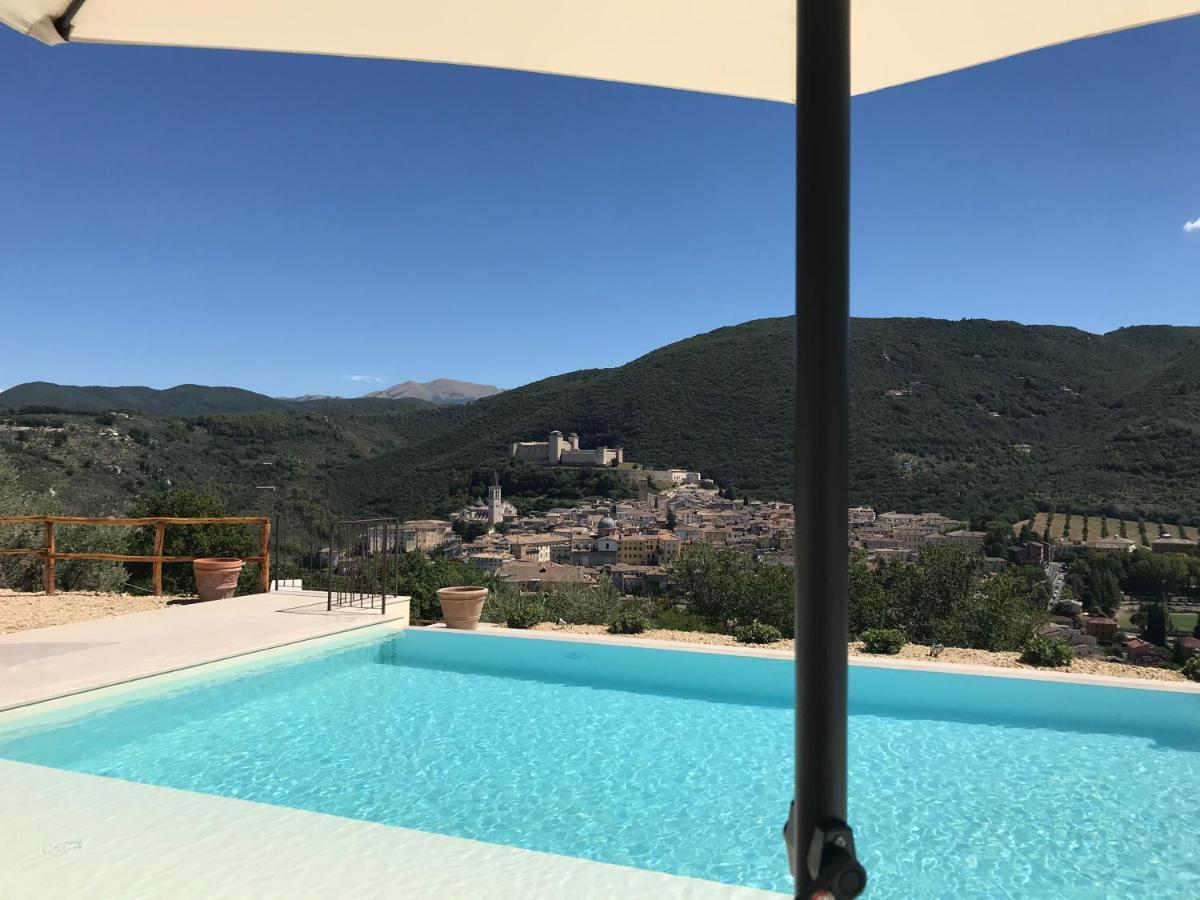 Agriturismo Collerisana Сполето Екстериор снимка